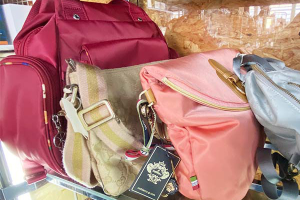 ブランドバッグ