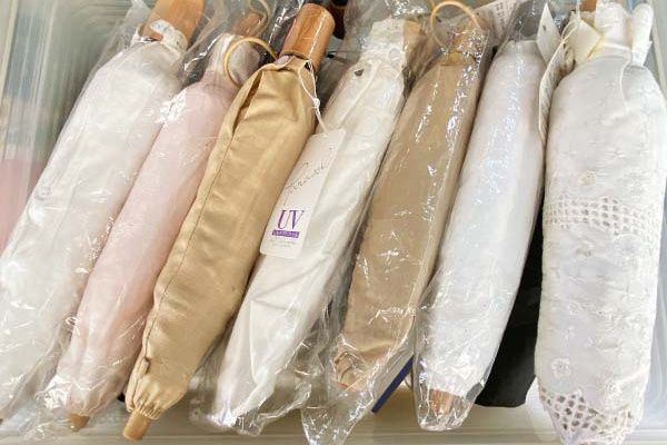 万能屋店頭のお買い得軽量折り畳み傘